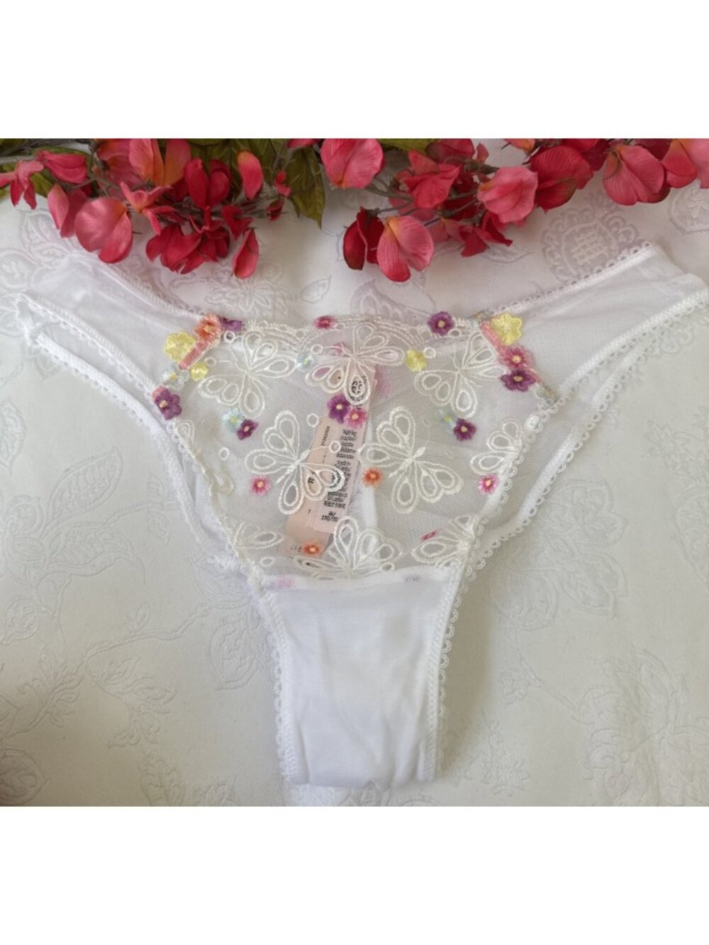 VICTORIA'S SECRET M EMBROIDERED FLORAL RUCHED BRAZILIAN THONG PANTIES NWT $30